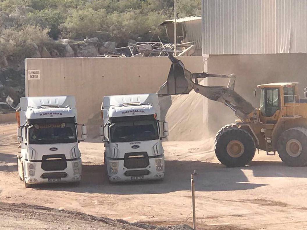 Eksen Ltd. Şti. için otoyol sahası